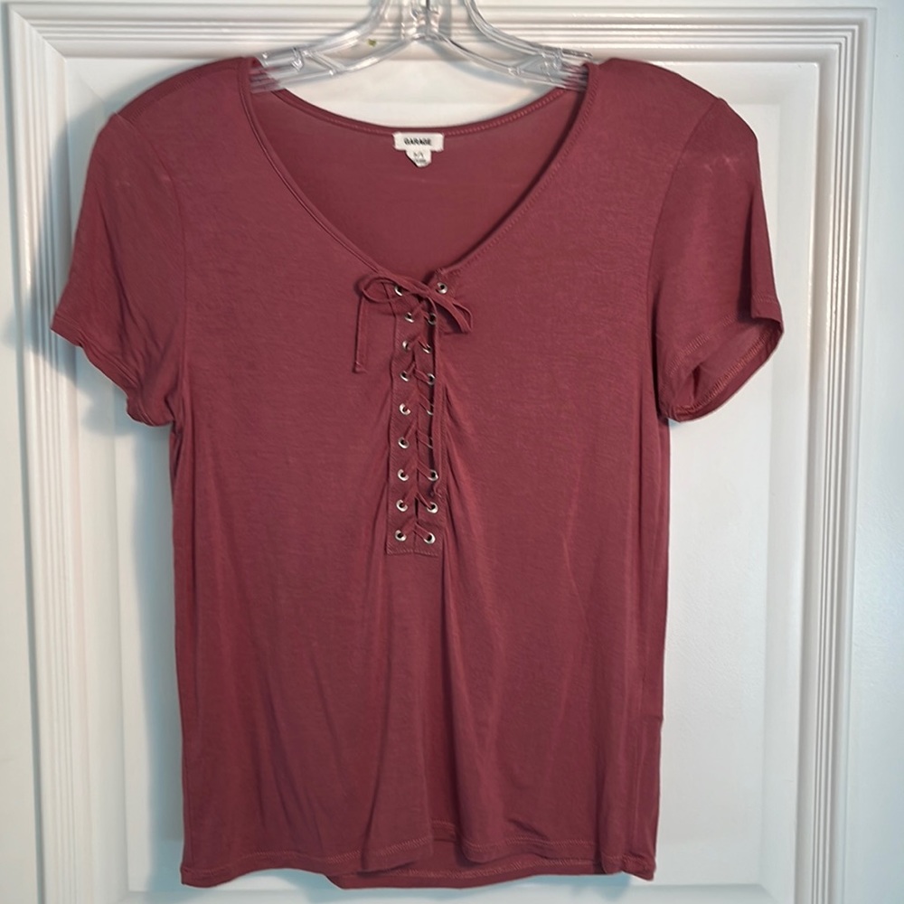 Garage - Short Sleeve Tee with Tie in Front - Mauve - S - VGUC